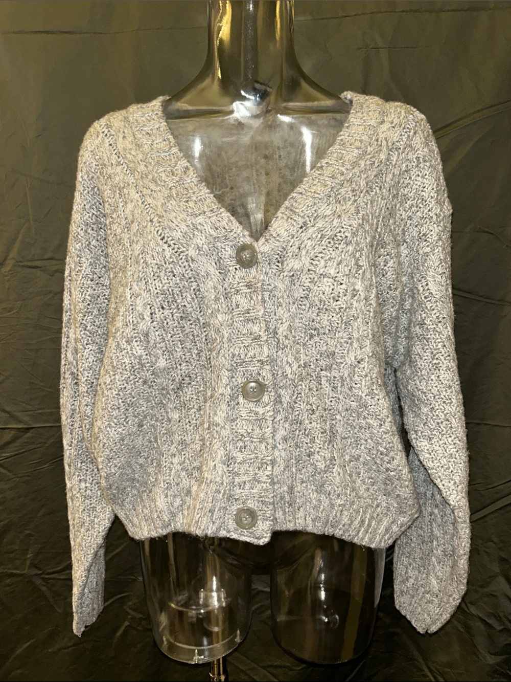 Forever 21 Gray V-Neck Button-Front Cardigan